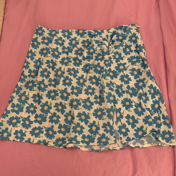 FP Silk Floral Mini Skirt - Picture 2 of 6